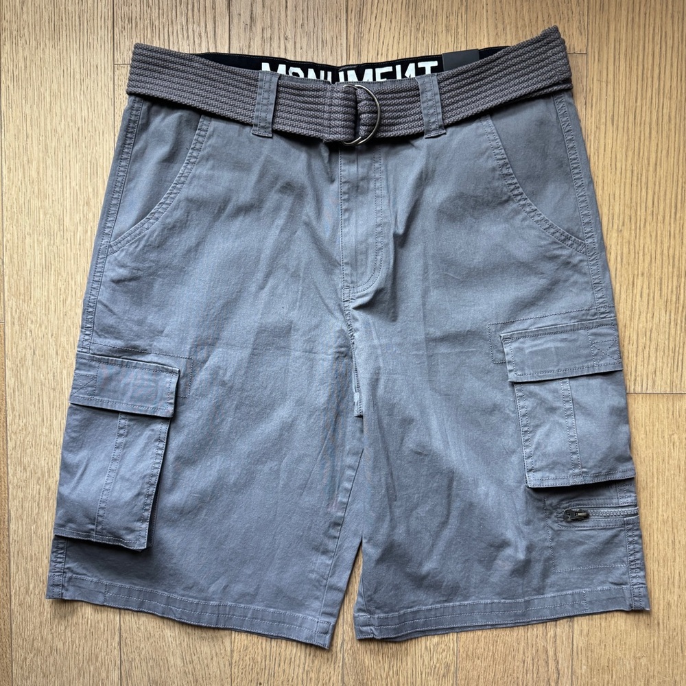 Men’s Grey Belted Cargo Short with Many Pockets NWT Size 34
